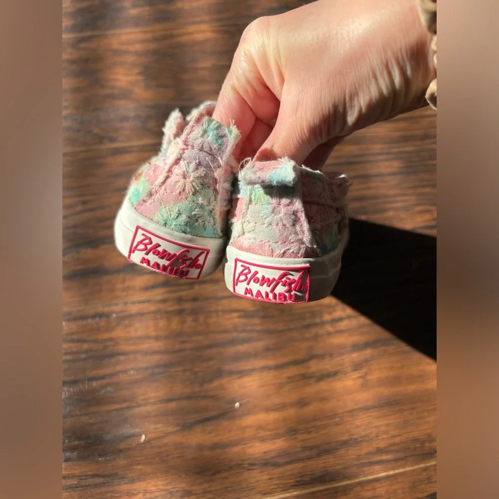 Blowfish Malibu Toddler Girl Sneakers - size 7